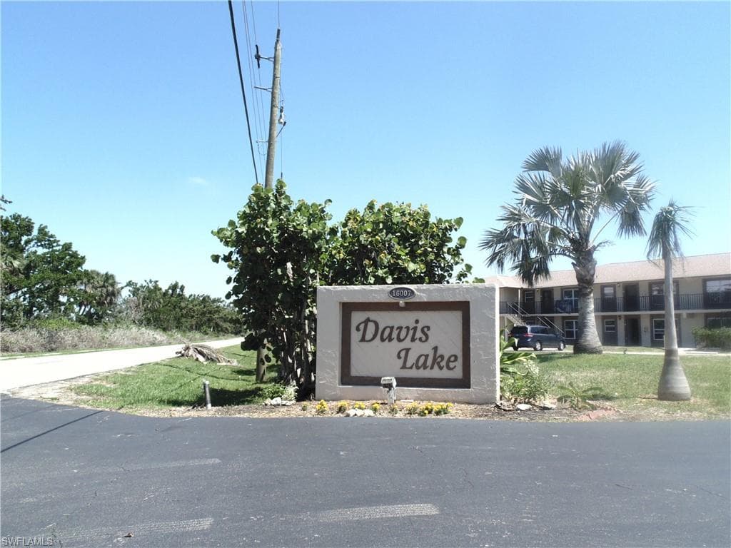 16007 Davis RD 223 FORT MYERS, FL 33908