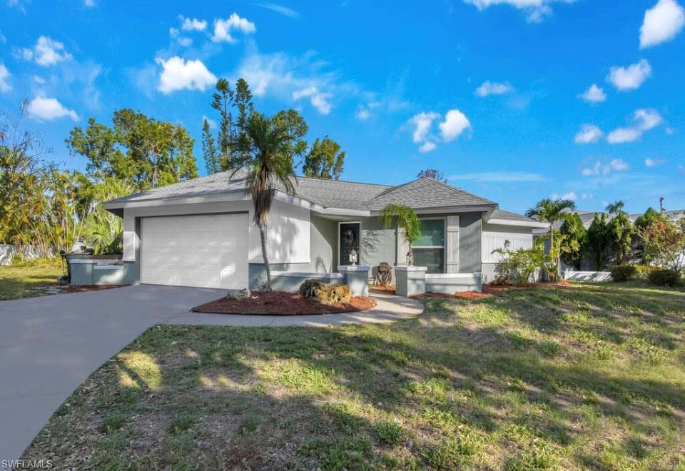 12331 McGregor BLVD FORT MYERS, FL 33919