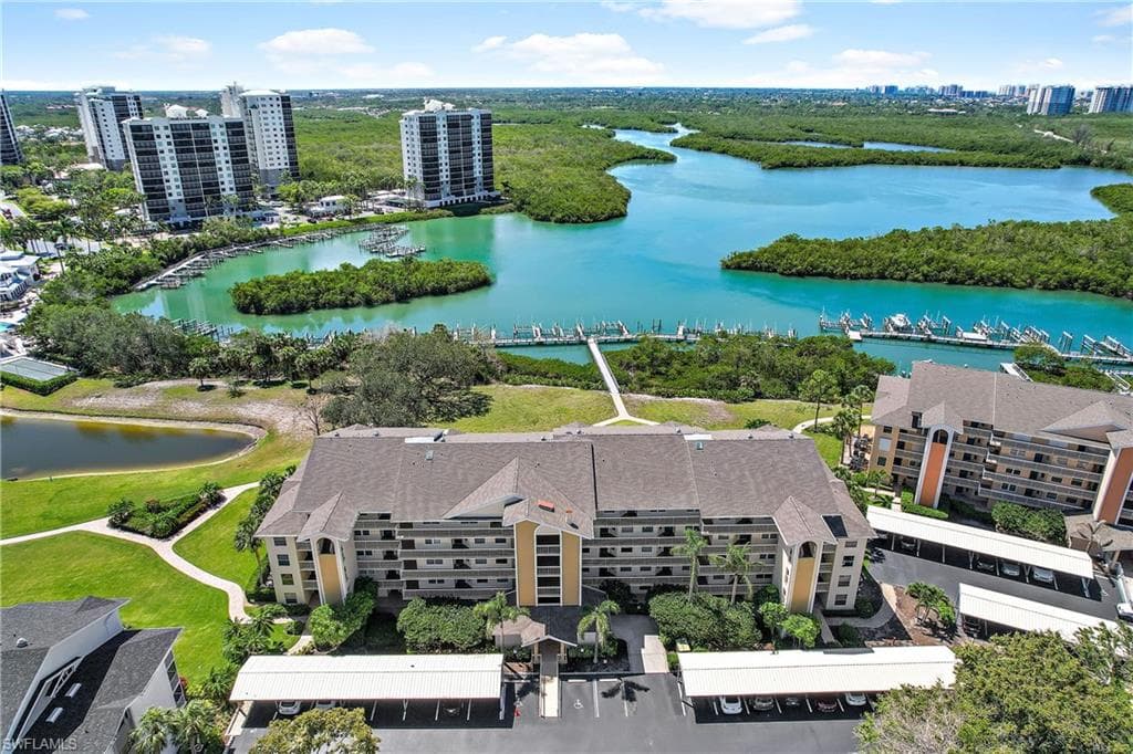 320 Horse Creek DR 107 NAPLES, FL 34110