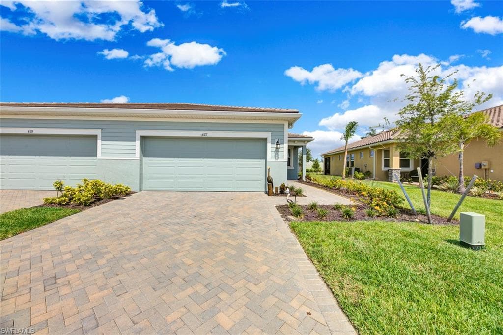 6517 GOOD LIFE ST FORT MYERS, FL 33966