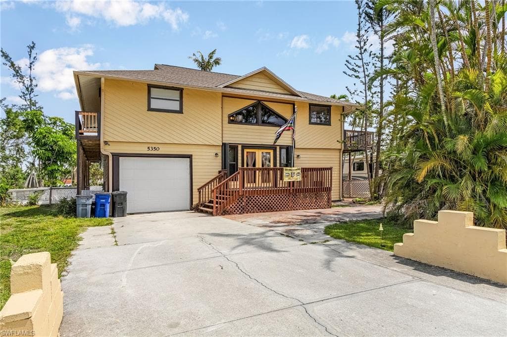 5350 Cubles DR BOKEELIA, FL 33922