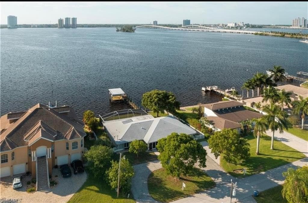 111 E North Shore AVE NORTH FORT MYERS, FL 33917