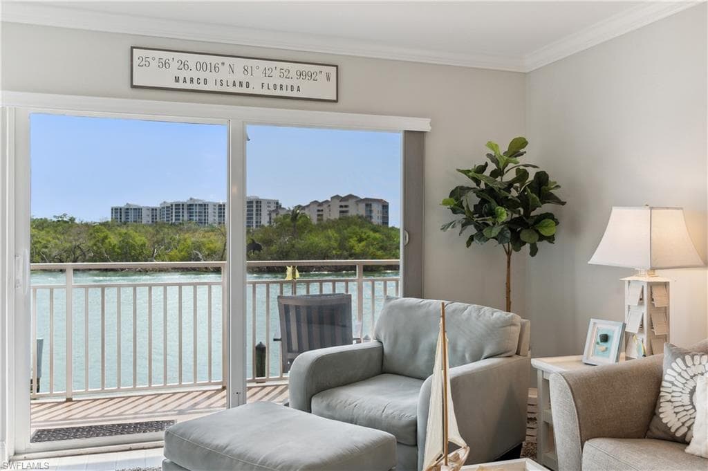 1208 Edington PL E204 MARCO ISLAND, FL 34145