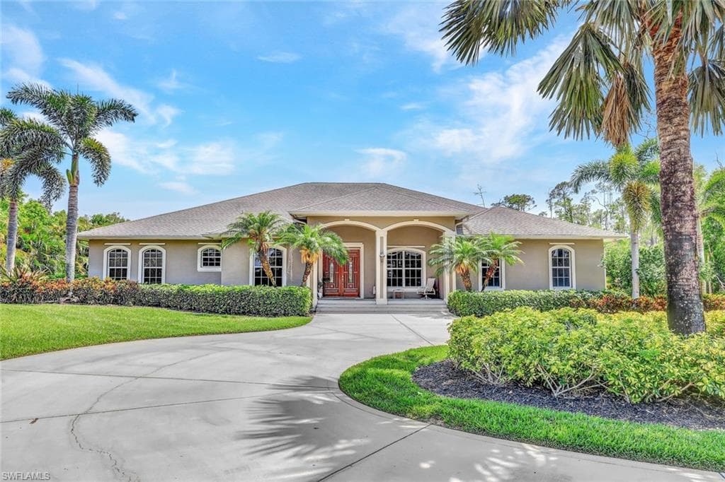 5743 Cope LN NAPLES, FL 34112