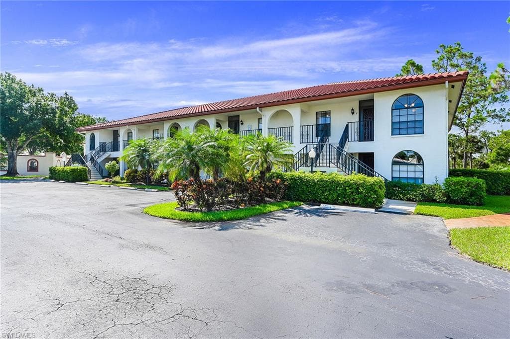 212 Deerwood CIR 6-6-8 NAPLES, FL 34113