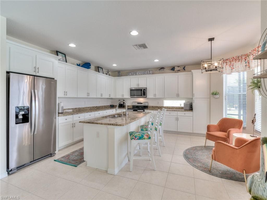 3420 Dandolo CIR CAPE CORAL, FL 33909