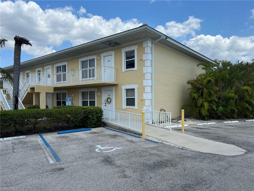 1936 Beach PKWY 112 CAPE CORAL, FL 33904