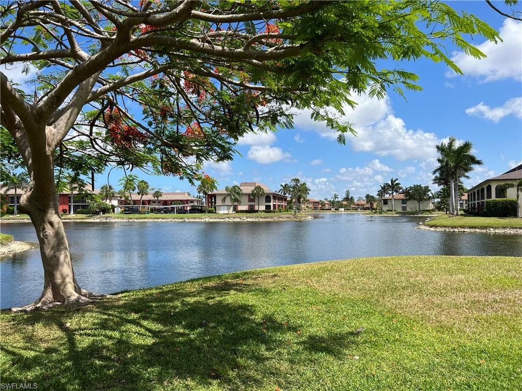 5560 Rattlesnake Hammock RD L205 NAPLES, FL 34113