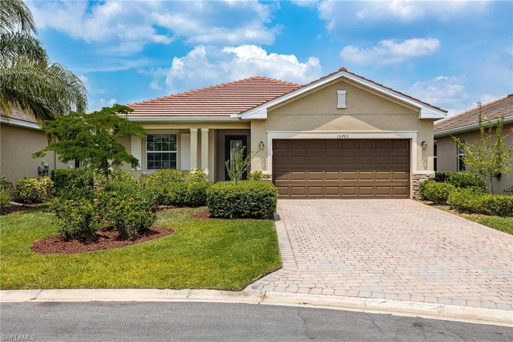 15763 Angelica DR ALVA, FL 33920