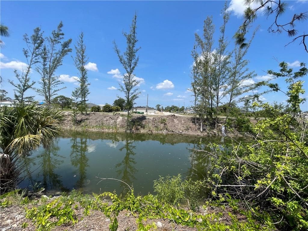 3540 NE 17th PL CAPE CORAL, FL 33909