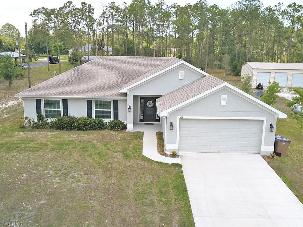 1419 Highland AVE LEHIGH ACRES, FL 33972