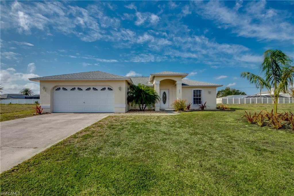 602 SE 27th ST CAPE CORAL, FL 33904