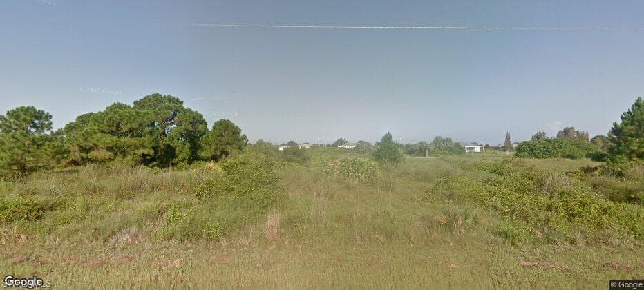 1262 Columbus BLVD FORT MYERS, FL 33913