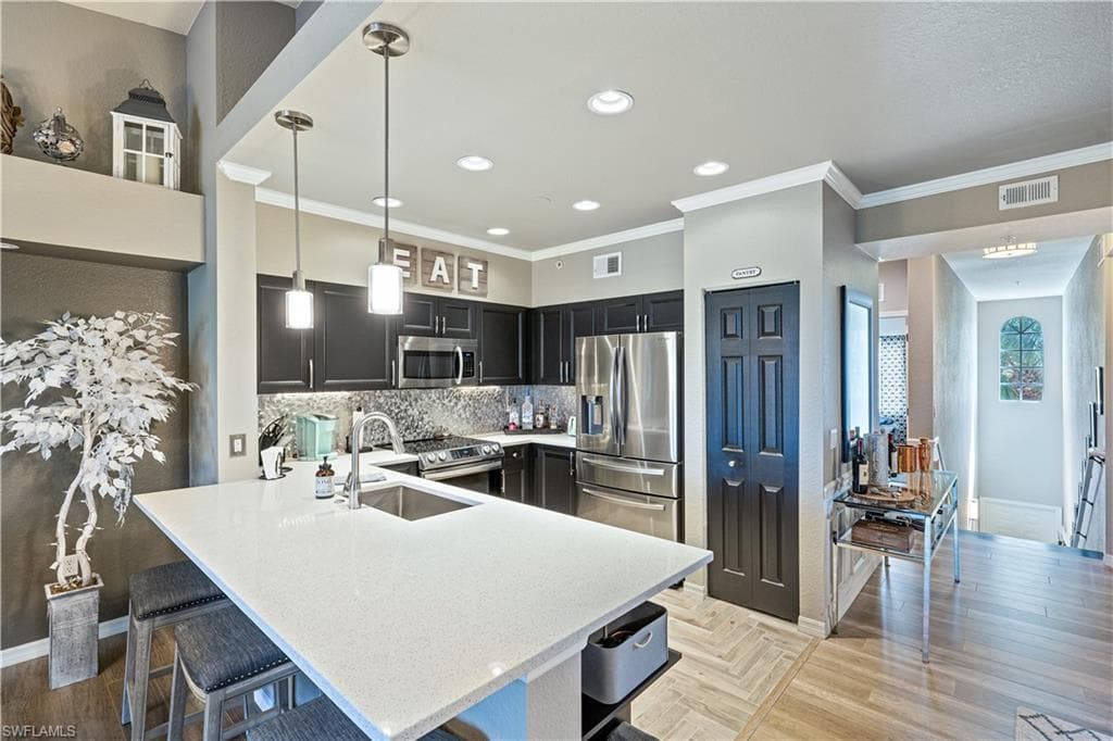 10115 Villagio Palms WAY 207 ESTERO, FL 33928