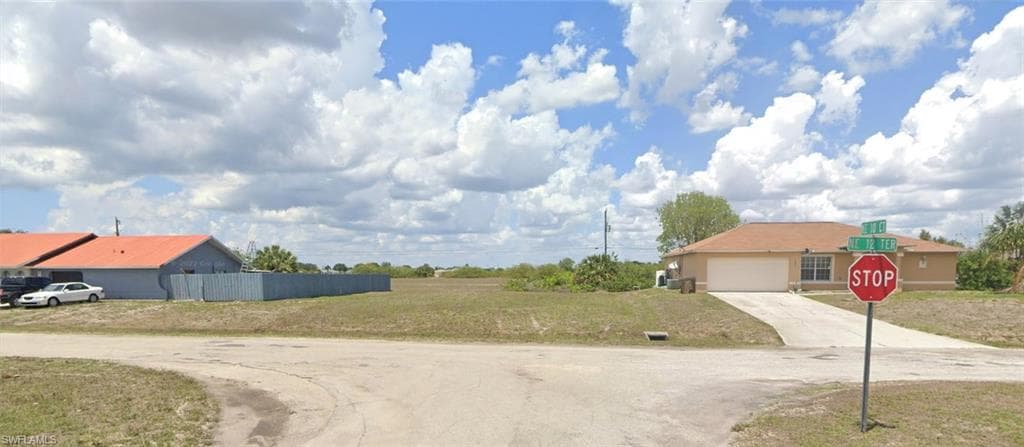 1023 NE 12th TER CAPE CORAL, FL 33909