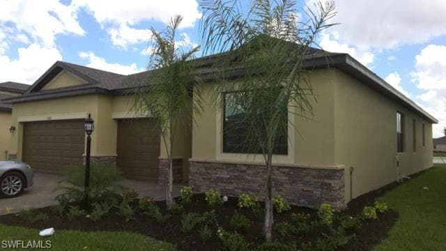 3360 Menores WAY FORT MYERS, FL 33905