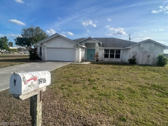 1916 Gardner AVE LEHIGH ACRES, FL 33936