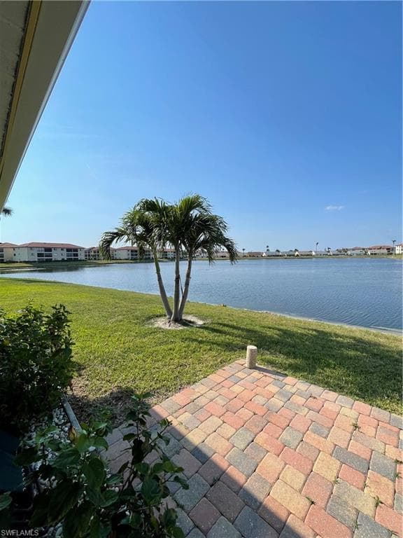 11806 Caravel CIR FORT MYERS, FL 33908
