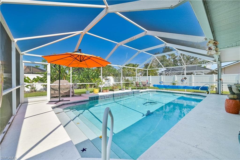 1056 SE 20th CT CAPE CORAL, FL 33990