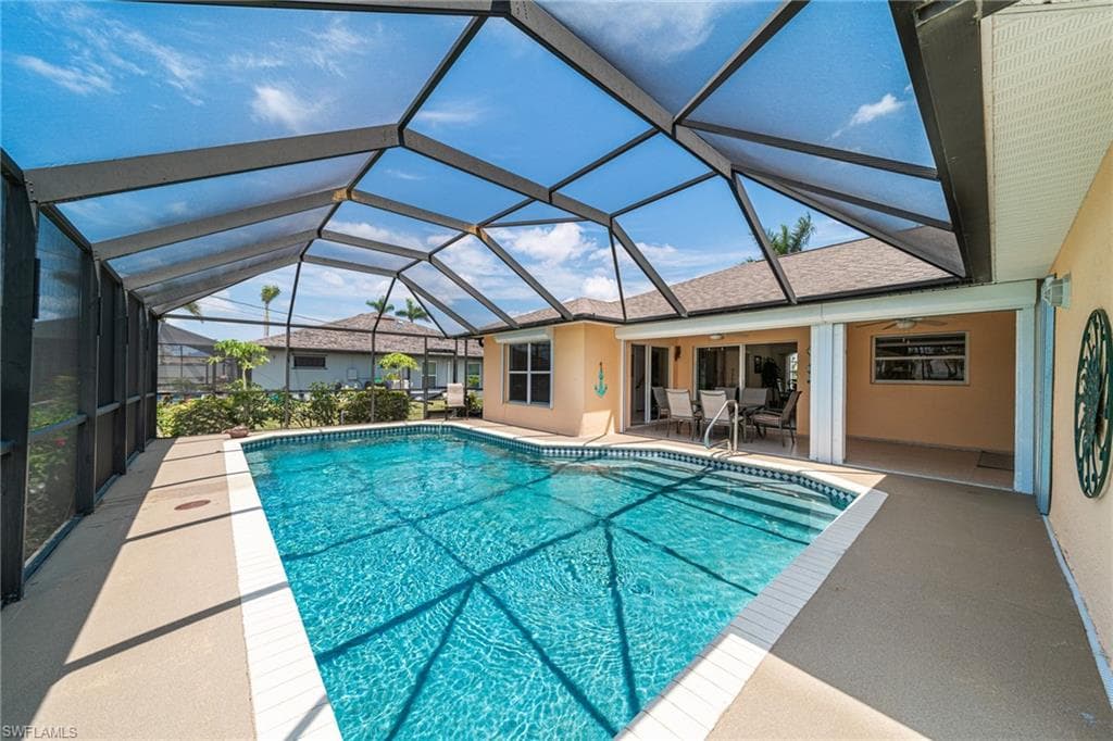 1152 SW 45th TER CAPE CORAL, FL 33914