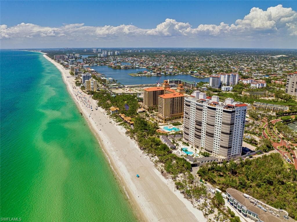 8665 Bay Colony DR 1403 NAPLES, FL 34108