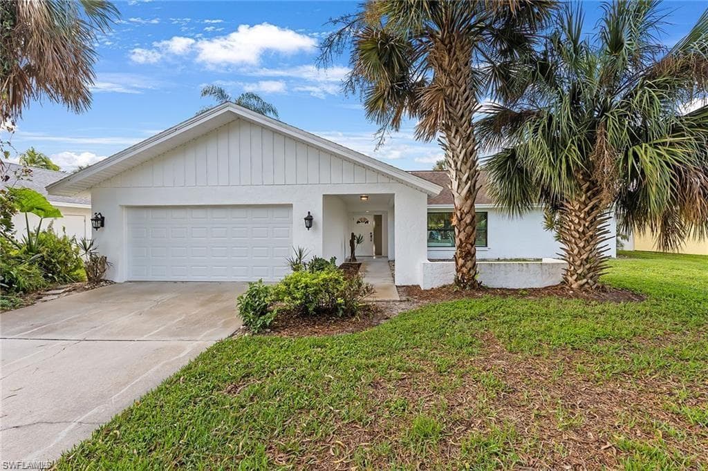4592 Chippendale DR NAPLES, FL 34112