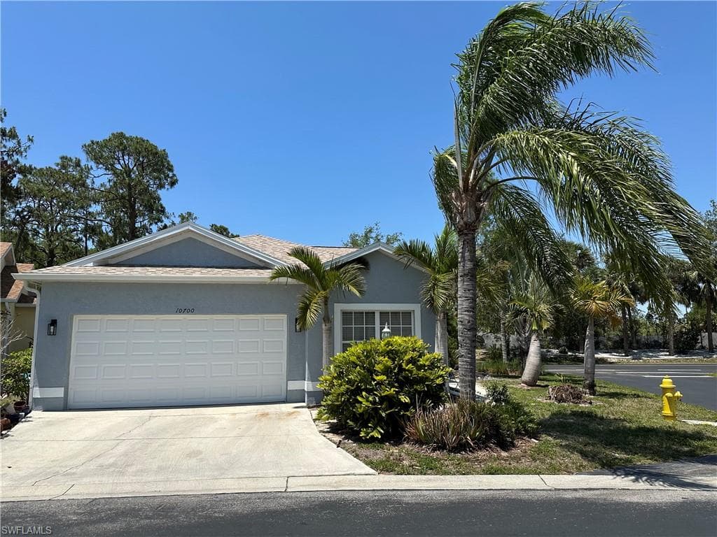 10700 Parrot Cove CIR ESTERO, FL 33928