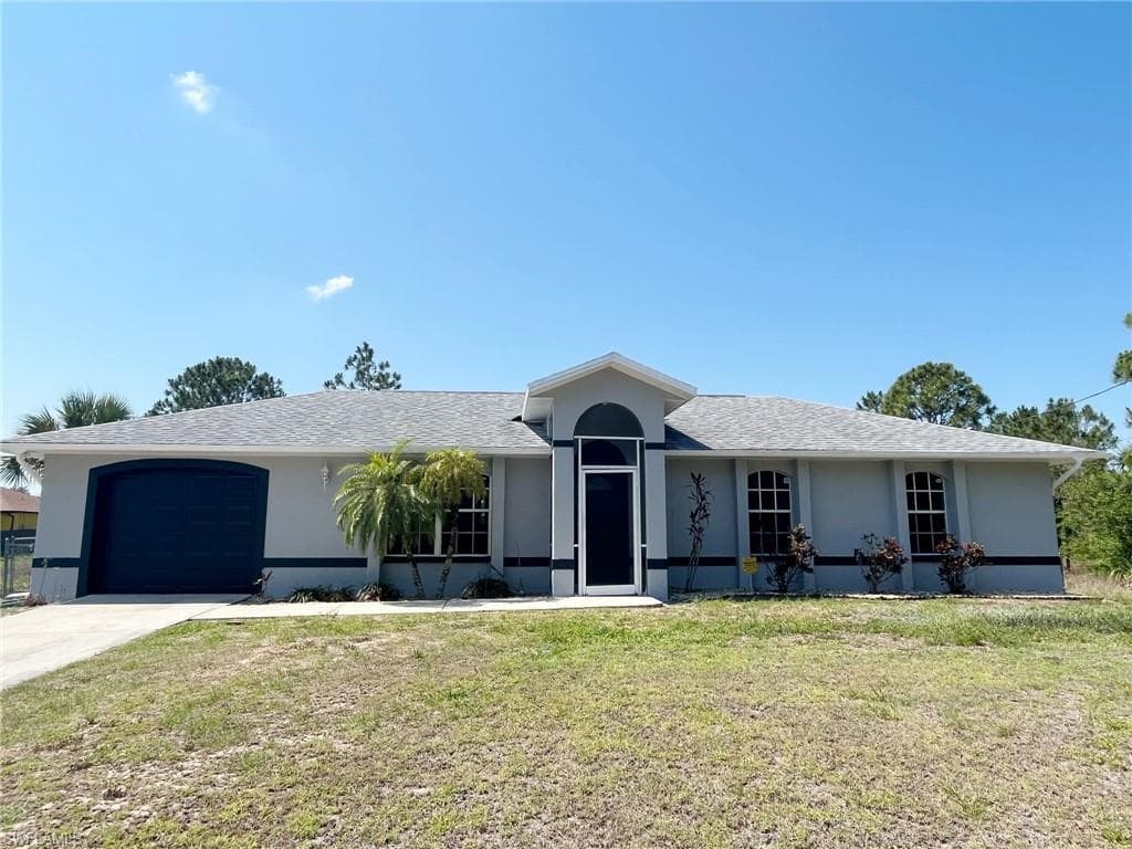 2605 36th ST SW LEHIGH ACRES, FL 33976