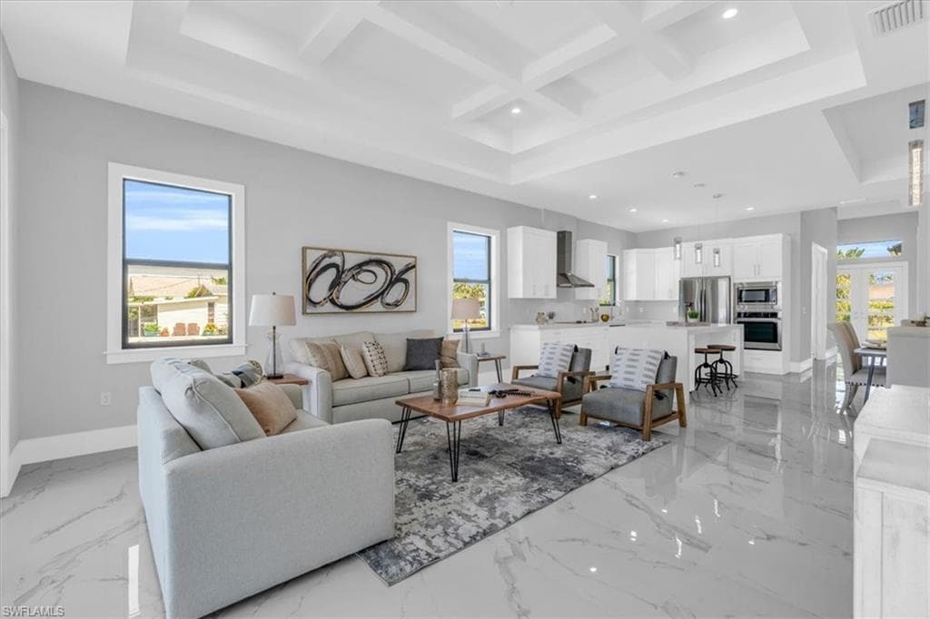 799 108th AVE N NAPLES, FL 34108