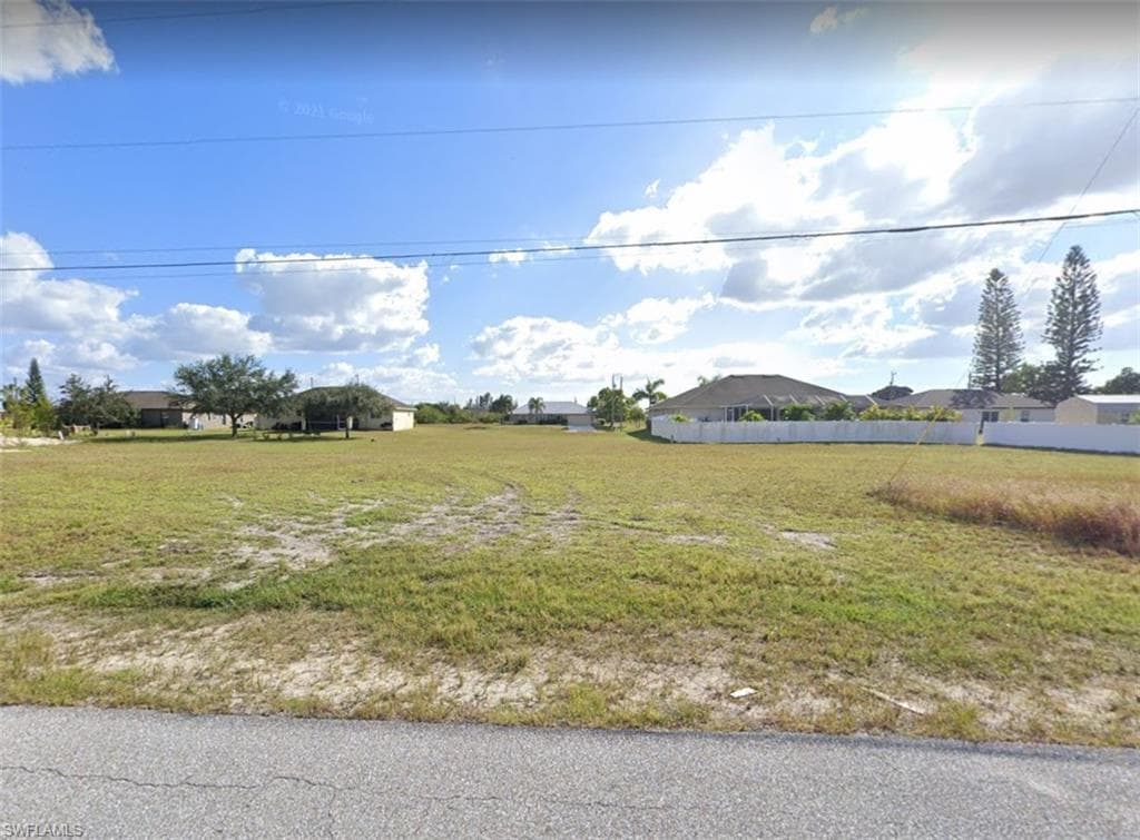 210 NE 20th TER CAPE CORAL, FL 33909