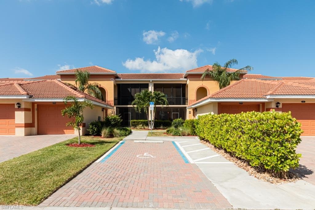 13710 Julias WAY 915 FORT MYERS, FL 33919