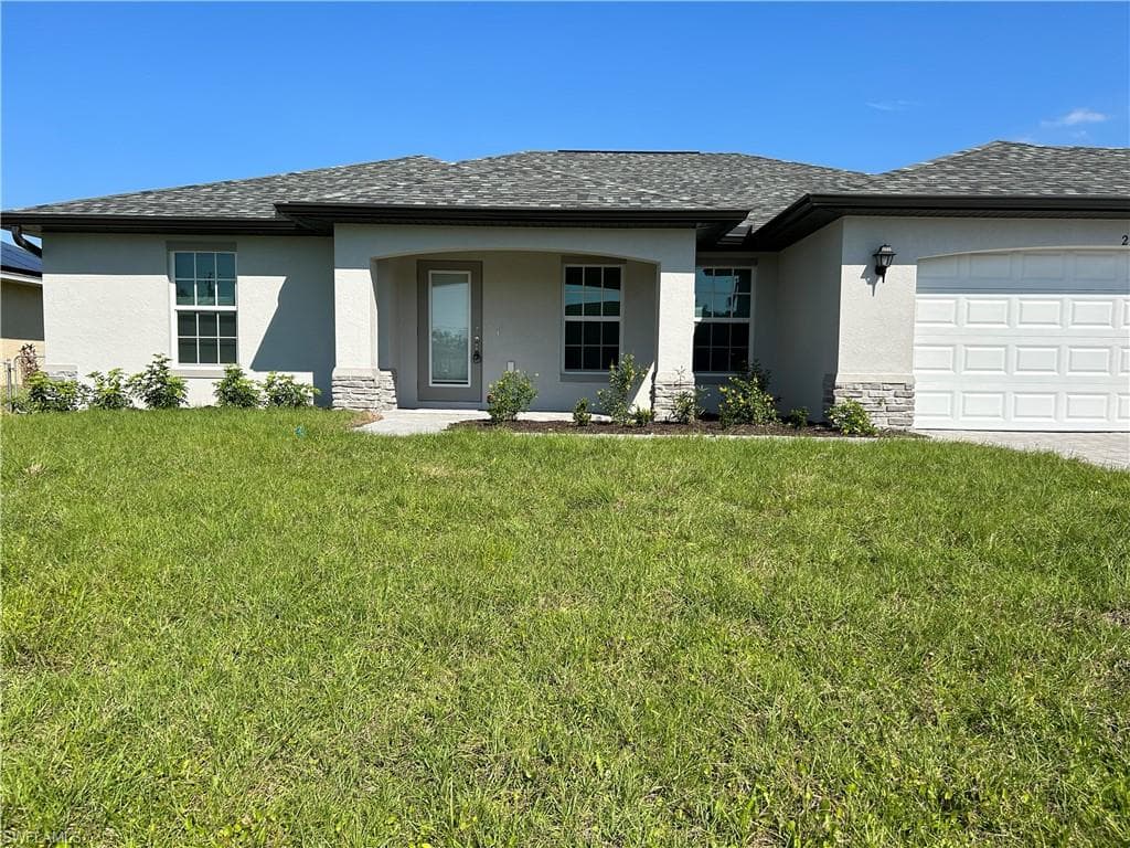 2525 SW 11th CT CAPE CORAL, FL 33914