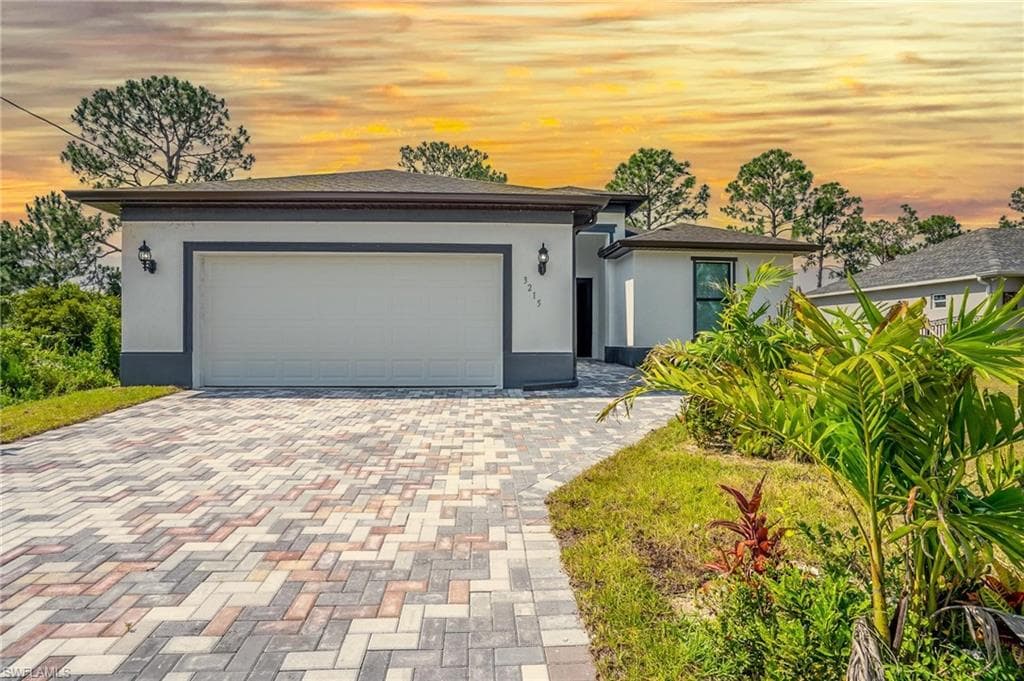3215 75th ST W LEHIGH ACRES, FL 33971