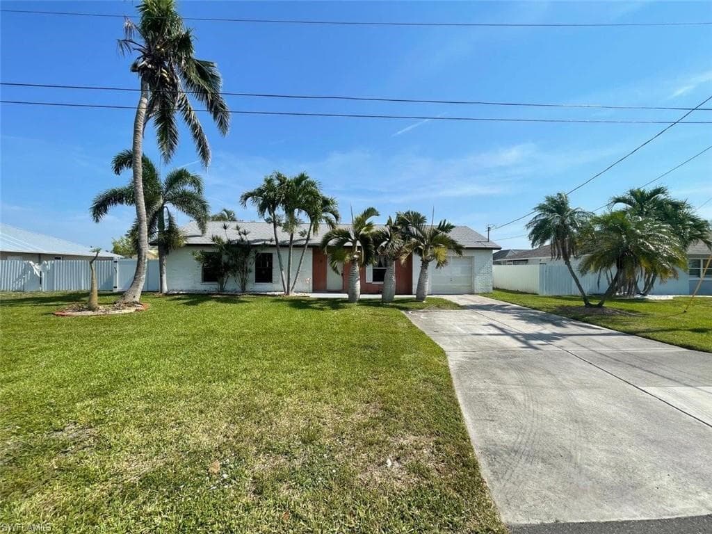 1313 SE 11th TER CAPE CORAL, FL 33990