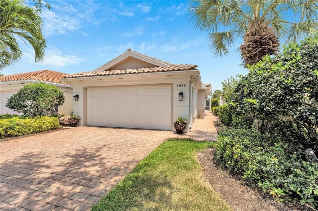 4888 Lasqueti WAY NAPLES, FL 34119