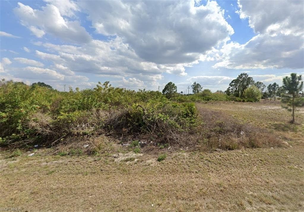 2925 22nd ST SW LEHIGH ACRES, FL 33976