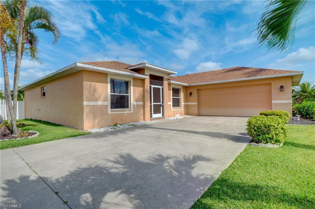 1236 SE 22nd PL CAPE CORAL, FL 33990