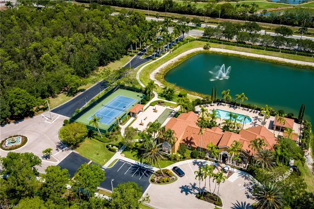 1810 Florida Club CIR 1210 NAPLES, FL 34112