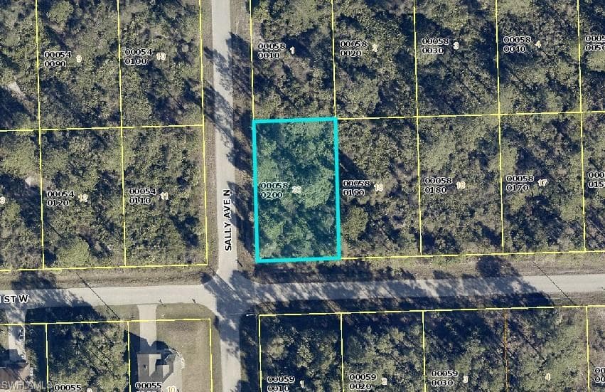 3318 69th ST W LEHIGH ACRES, FL 33971