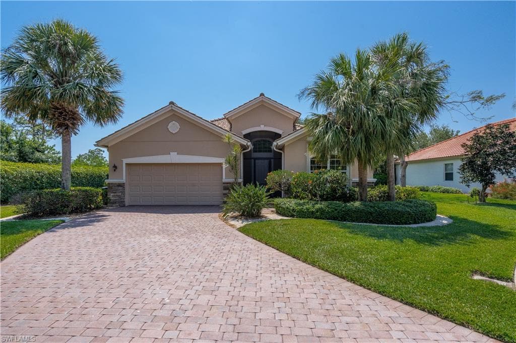 10575 Yorkstone DR BONITA SPRINGS, FL 34135