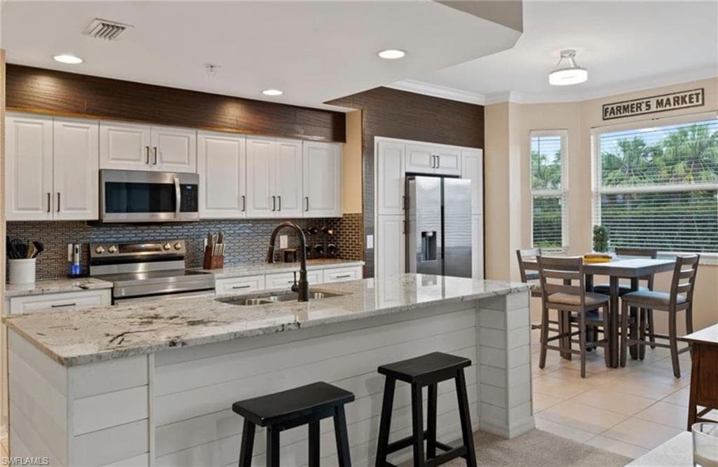 20001 Barletta LN 2015 ESTERO, FL 33928