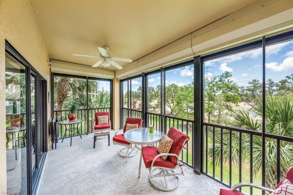 220 Vintage CIR B-303 NAPLES, FL 34119