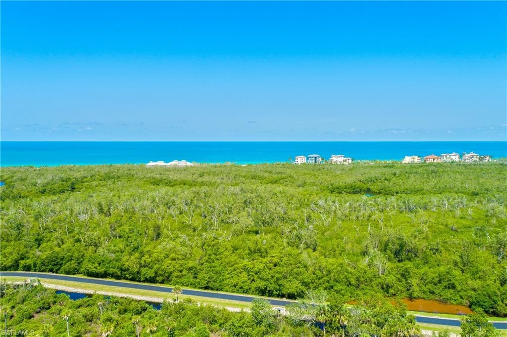 7225 Pelican Bay BLVD 601 NAPLES, FL 34108