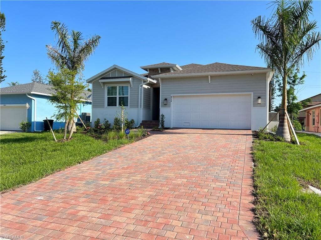 4454 Pine Lake RD BONITA SPRINGS, FL 34134
