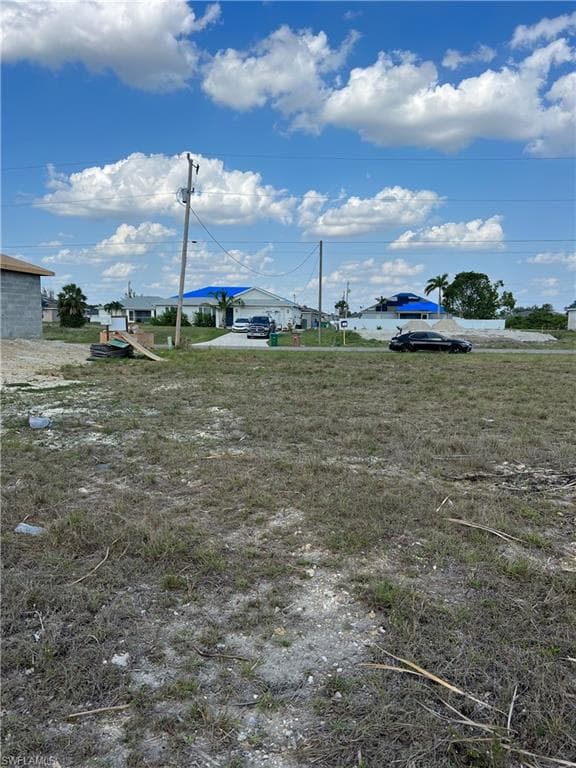 3010 1st PL CAPE CORAL, FL 33909