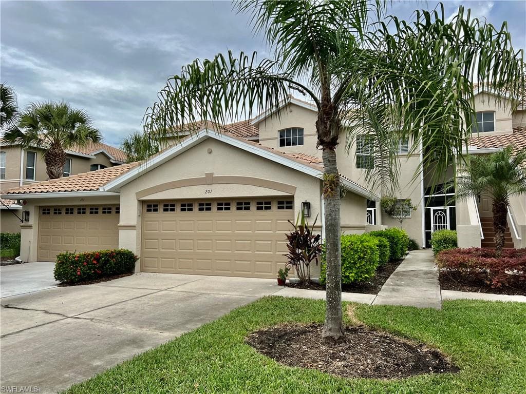 8447 Radcliffe TER 101 NAPLES, FL 34120