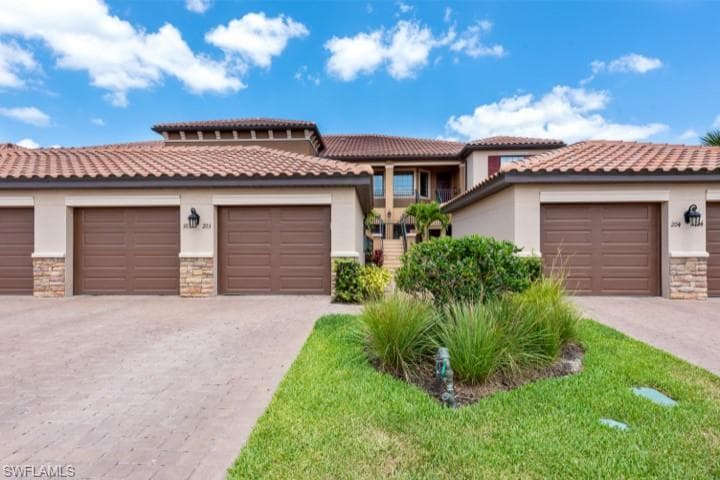 9397 Pocida CT 203 NAPLES, FL 34119