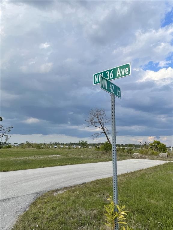 3527 42nd LN CAPE CORAL, FL 33993