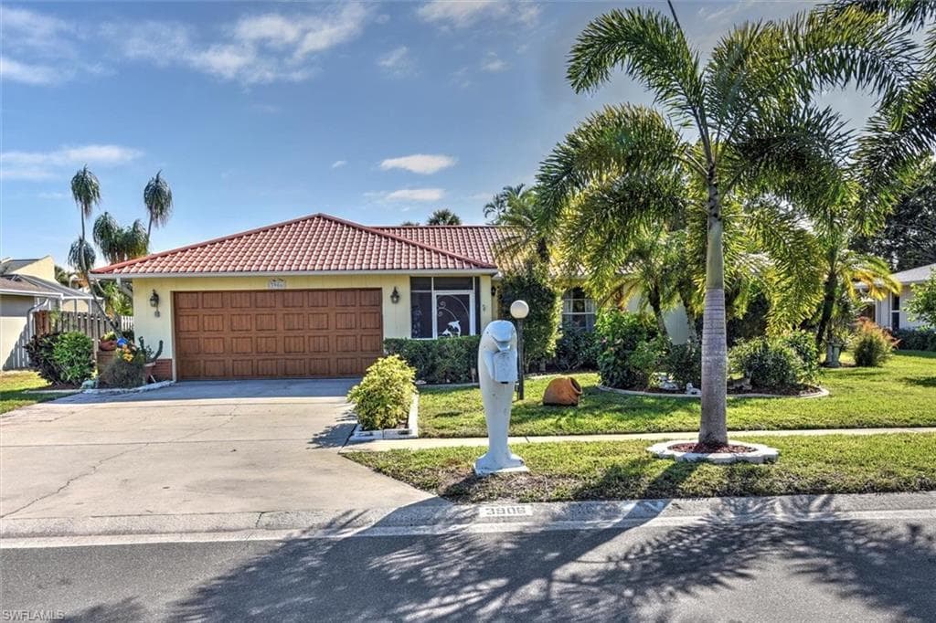 3906 Ascot LN FORT MYERS, FL 33919