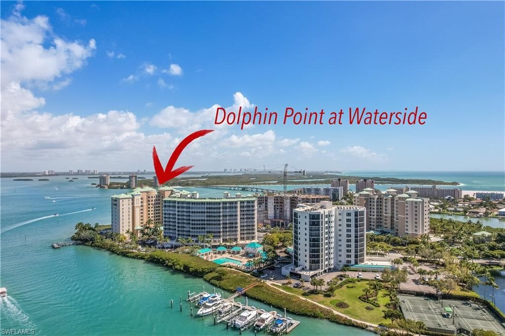 4137 Bay Beach LN 525 FORT MYERS BEACH, FL 33931